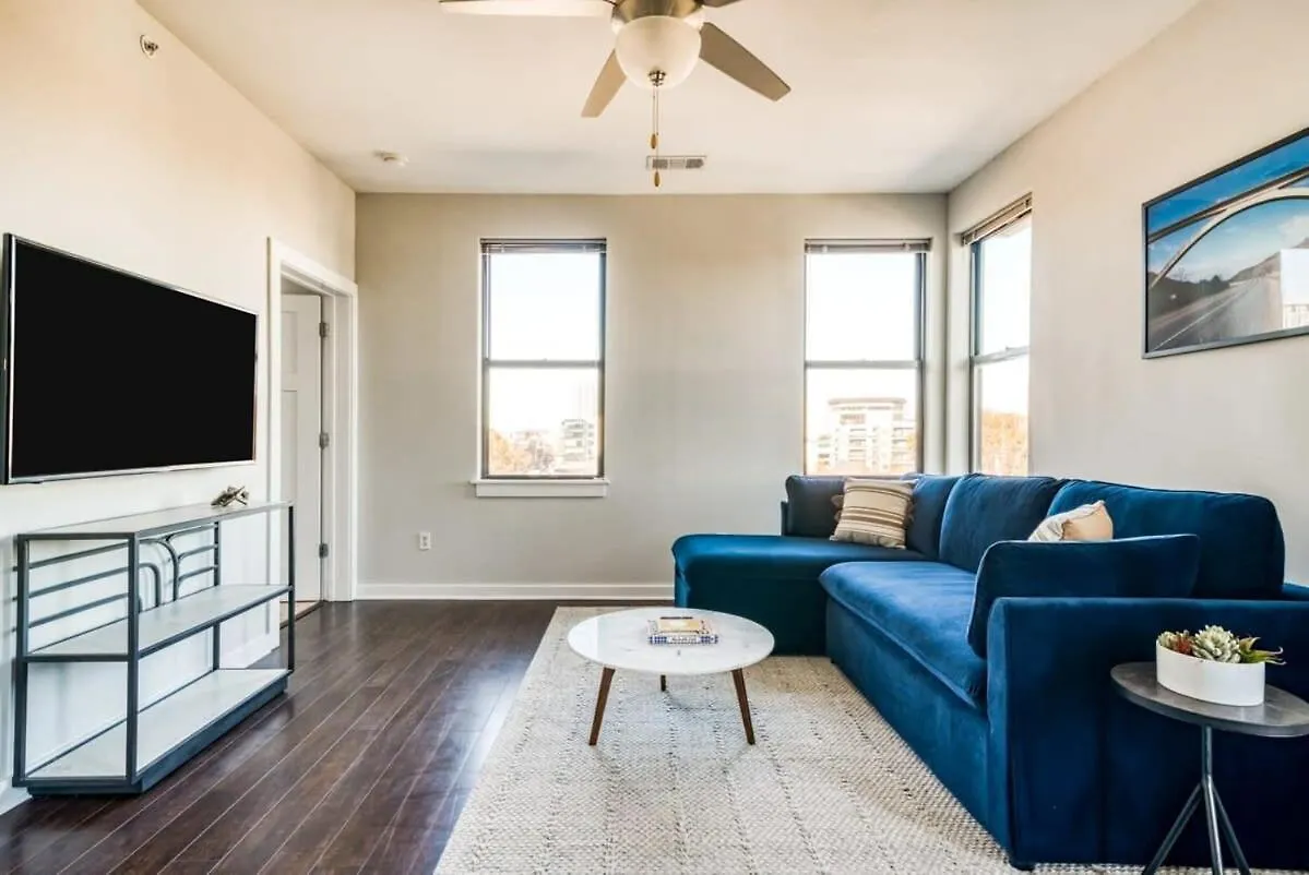 Cozysuites Music Row Spacious 2Br W Free Parking31 Nashville Apartment